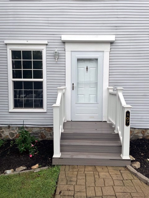 view of entrance to property