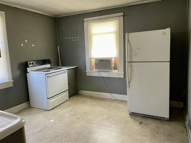 laundry room featuring cooling unit, laundry area, crown molding, and baseboards