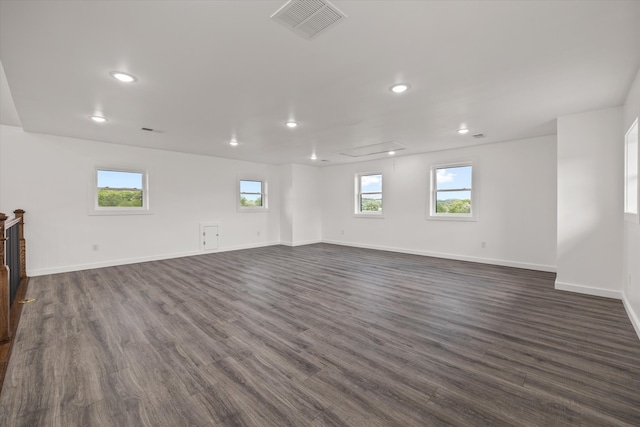 empty room featuring dark hardwood / wood-style floors