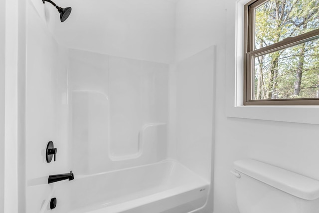 405 Boone Pass, Jasper, TN 37347 - full bathroom with toilet and shower / washtub combination