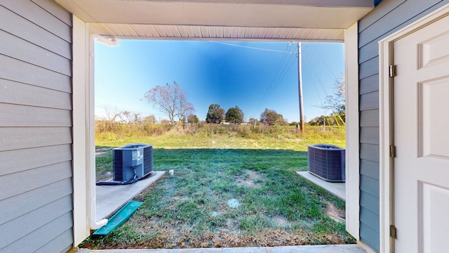 view of yard featuring cooling unit