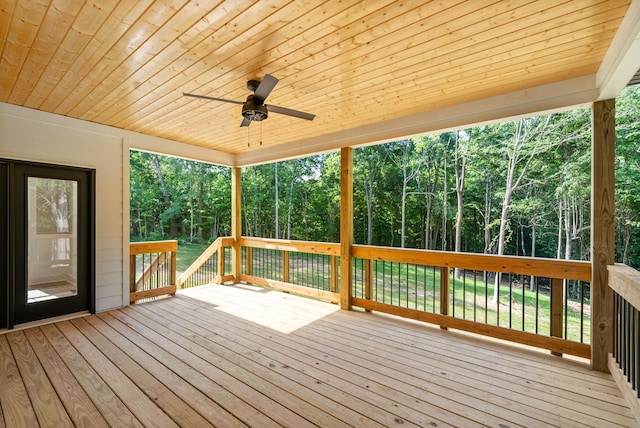 deck with ceiling fan