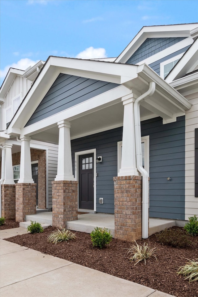 view of front of property with a porch