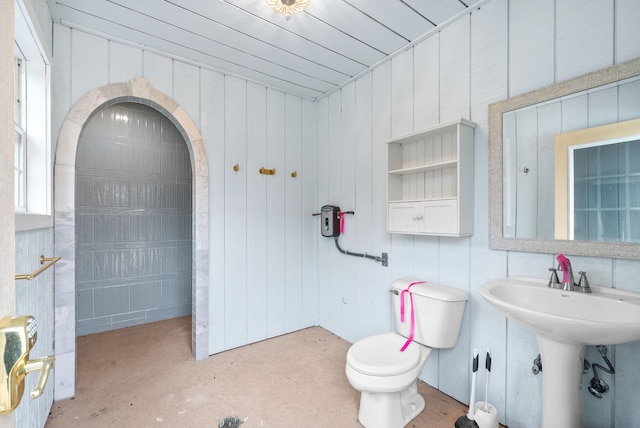 2264 Lock B Rd N, Clarksville, TN 37043 - bathroom with toilet and concrete floors