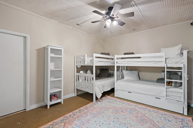 bedroom with ceiling fan