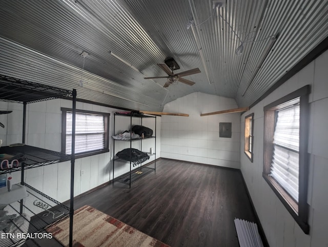 372 Perkins Trl, Deer Lodge, TN 37726