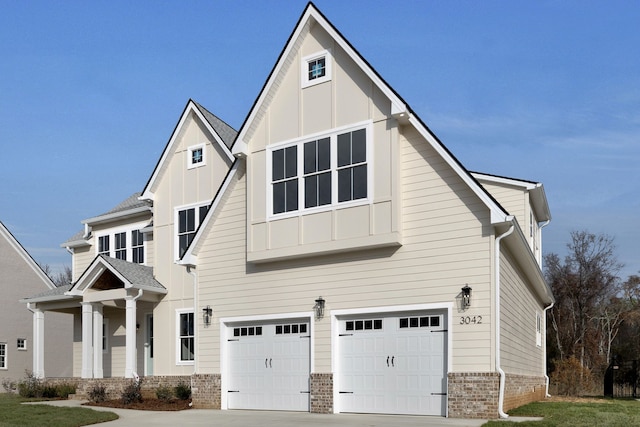 view of front facade with a garage