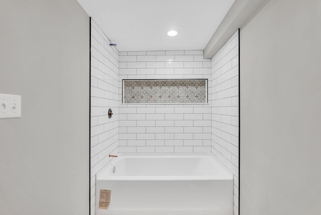 606 S Chestnut St, Monterey, TN 38574 - full bath with shower / bath combination and recessed lighting