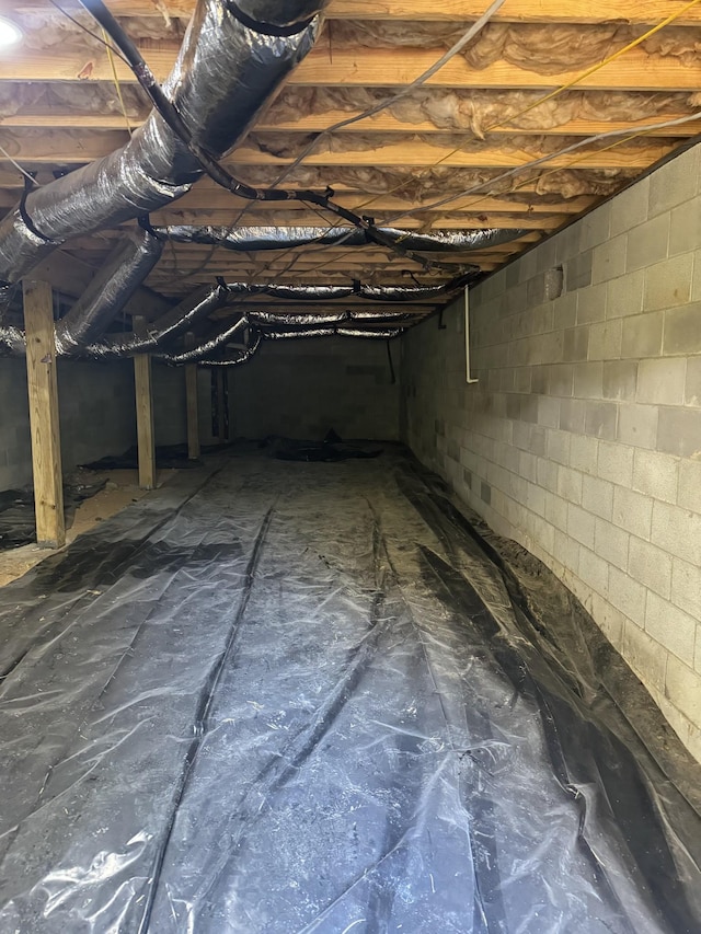 952 Greenwood Ave, Clarksville, TN 37040 - below grade area featuring crawl space