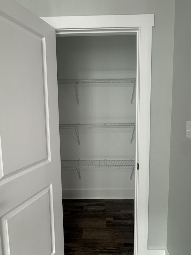 954 Greenwood Ave, Clarksville, TN 37040 - view of closet