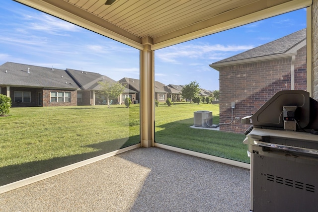 1509 Cedarbrooke Ln, Lebanon, TN 37090 - sunroom featuring a residential view