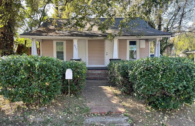 bungalow featuring a porch