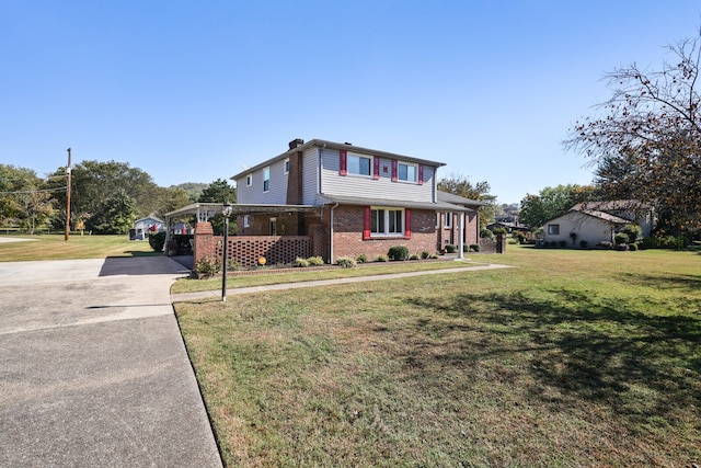 view of front facade featuring a front yard