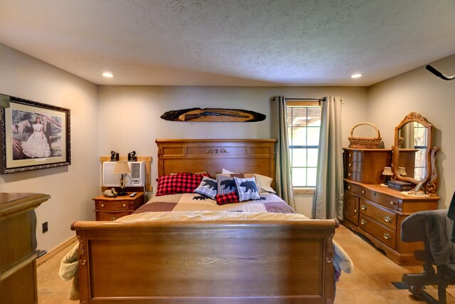 609 Whitthorne St, Shelbyville, TN 37160 - bedroom featuring recessed lighting and a textured ceiling
