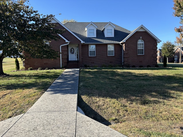 view of front of property with a front yard