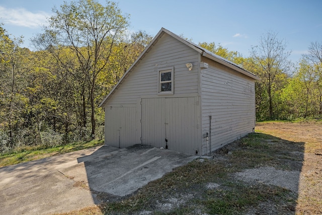 view of outbuilding