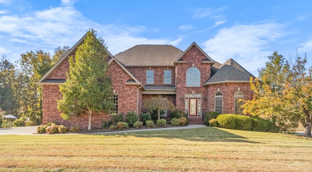 view of front of house with a front yard