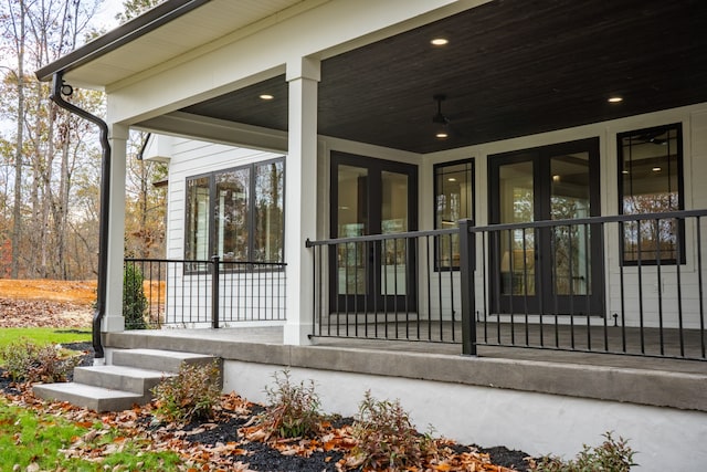 property entrance featuring covered porch