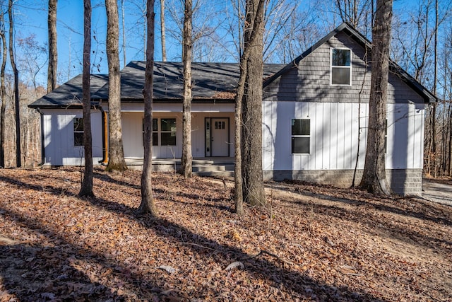 view of front of home with board and batten siding and covered porch