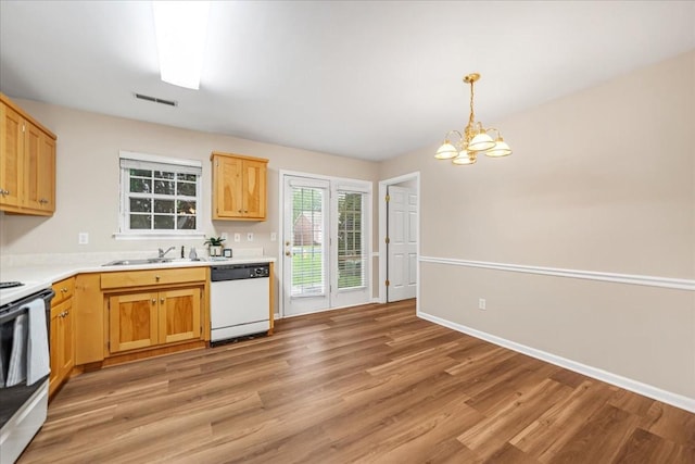 105 Middleton Ct, Tullahoma, TN 37388 - kitchen featuring range with electric cooktop, a sink, light wood-style flooring, and dishwasher