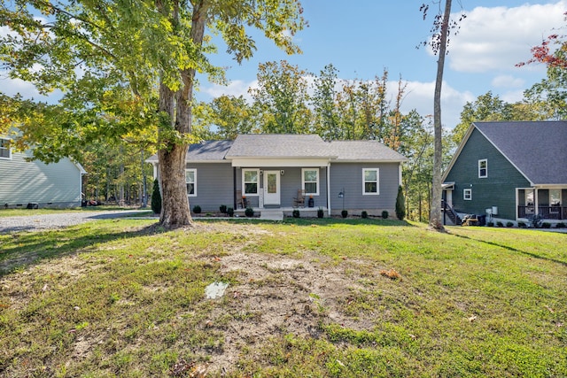 view of front of house with a front lawn