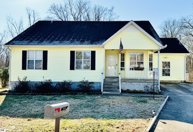 view of front of property with covered porch