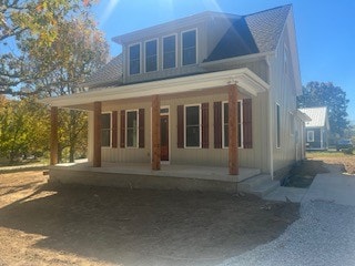 view of front of property with covered porch