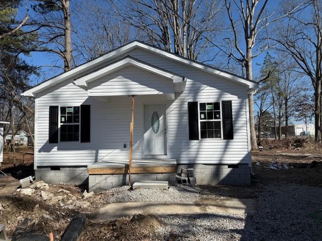 view of front of property with a porch