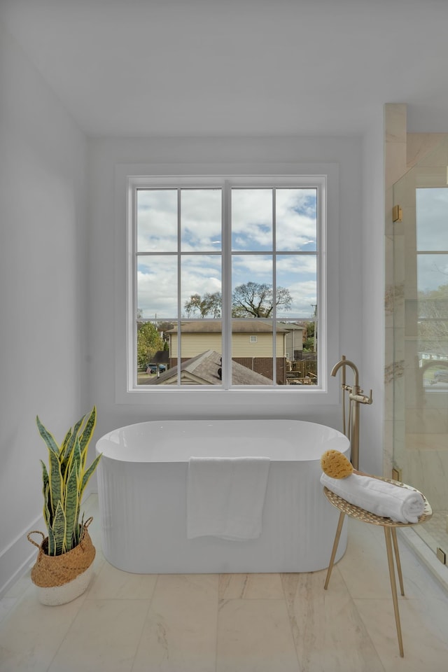 bathroom featuring a bathing tub