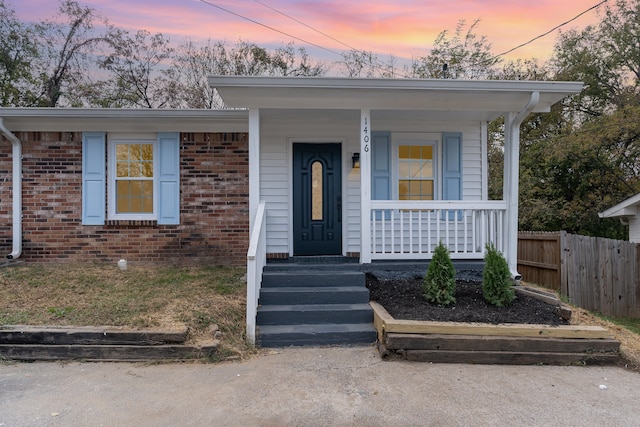 view of front of home with covered porch