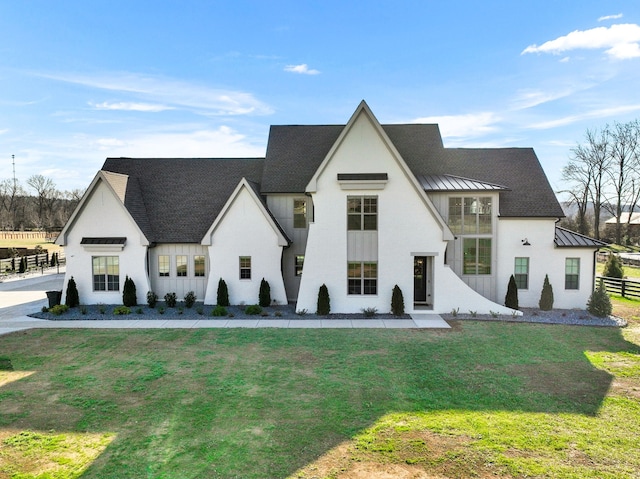 view of front of house with a front yard