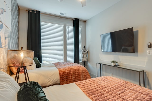 bedroom featuring ceiling fan