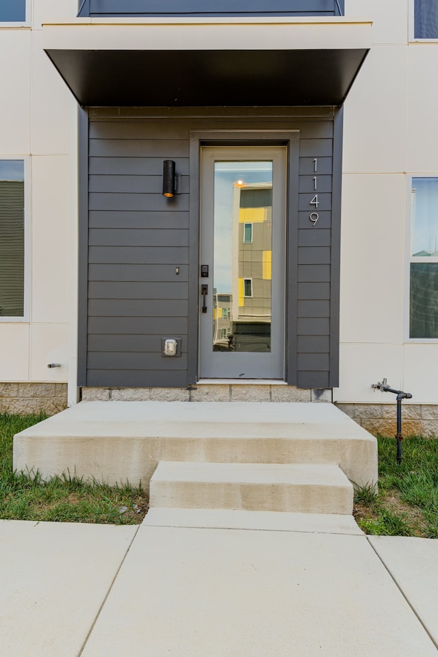 view of entrance to property