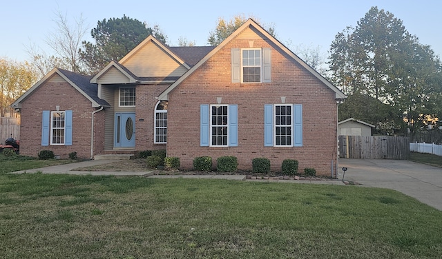 view of front of home with a front yard