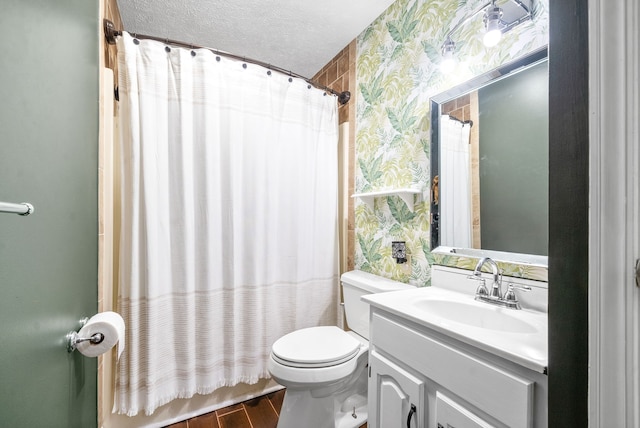 full bathroom featuring toilet, shower / bath combo with shower curtain, hardwood / wood-style floors, vanity, and a textured ceiling