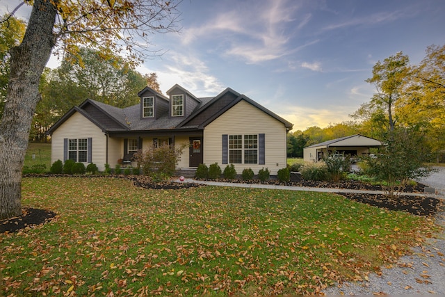 view of front of property with a front lawn