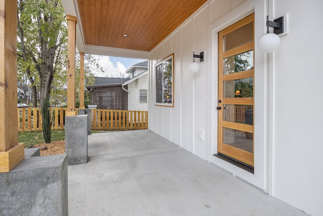 view of patio / terrace with covered porch