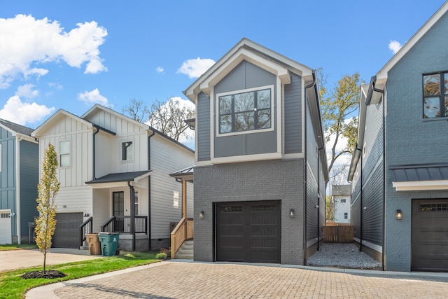 view of front of home featuring a garage