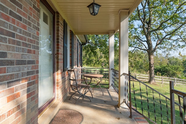 view of patio / terrace with covered porch