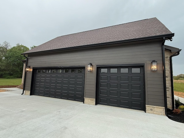 948 Hidden River Rd, Rock Island, TN 38581 - garage with driveway