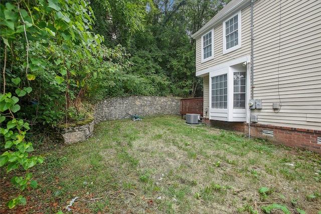 view of yard with cooling unit