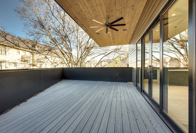 deck with ceiling fan