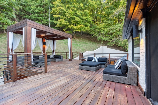 31 Annandale, Nashville, TN 37215 - wooden terrace featuring outdoor lounge area and a forest view