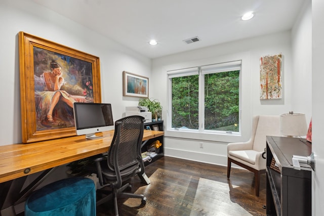 31 Annandale, Nashville, TN 37215 - office area with wood finished floors, baseboards, and recessed lighting
