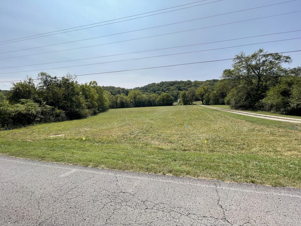 5 Haywood Creek Rd, Pulaski, TN 38478