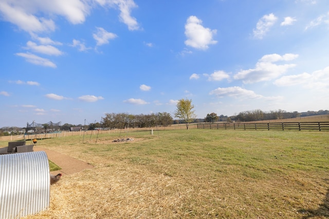 view of yard featuring a rural view