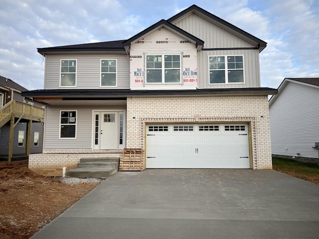 view of front facade featuring a garage