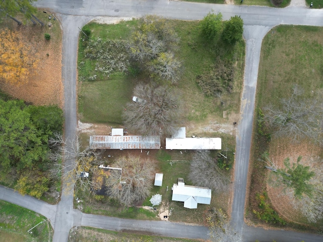 302 S Walnut St, Linden, TN 37096 - aerial view of property and surrounding area