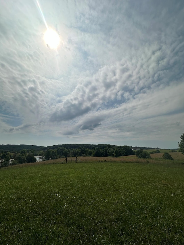 exterior space featuring a rural view