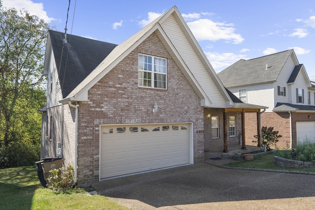 view of front facade featuring a garage